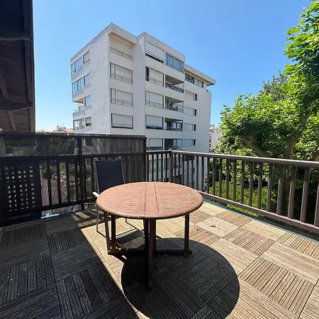 Charmante Maison Moderne Avec Terrasse Et Parking, Coeur De - Fr-1-239-1132 * 비아히쯔